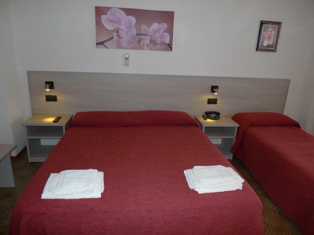 Hotel Alexander 3*